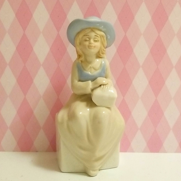 Porcelain Figurine Sitting Girl - Picture 1 of 5